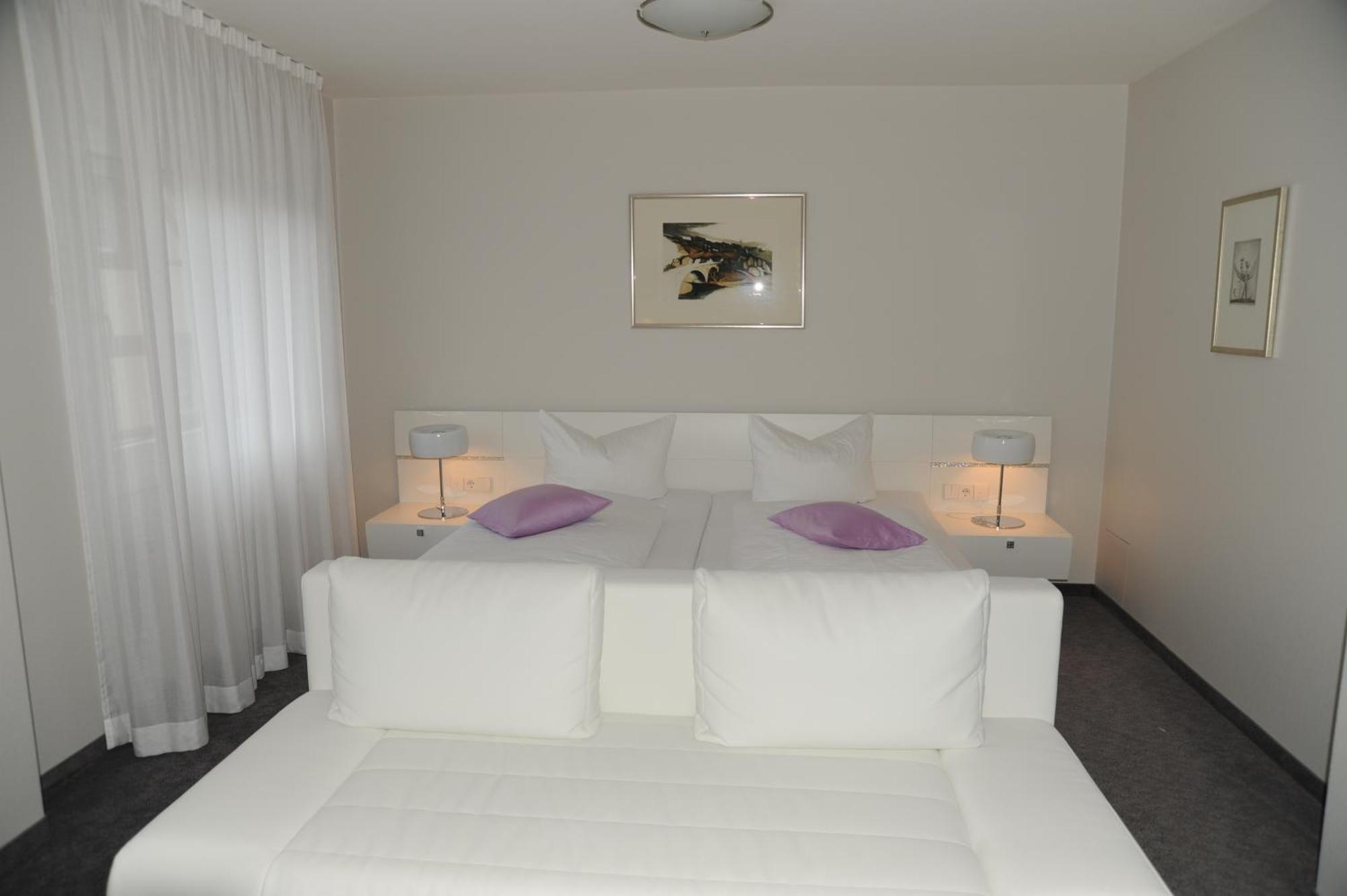 Hotel Adler - Вайл ам Рейн Екстериор снимка