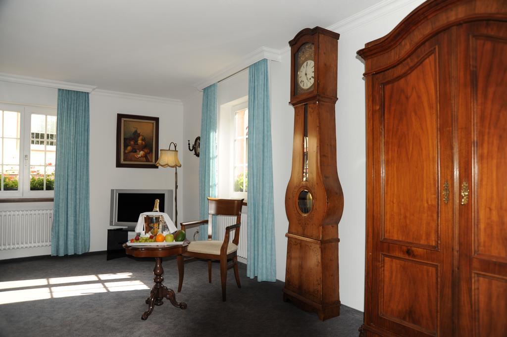 Hotel Adler - Вайл ам Рейн Екстериор снимка